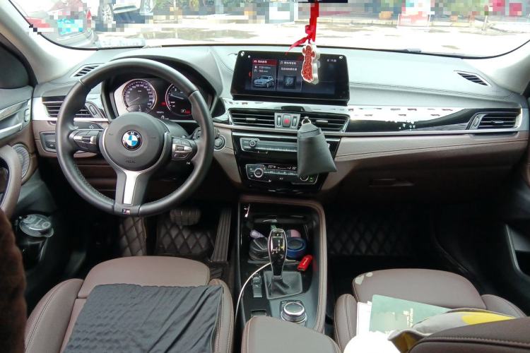 Used BMW X2 2022 sDrive25i M Sport Package Center Console