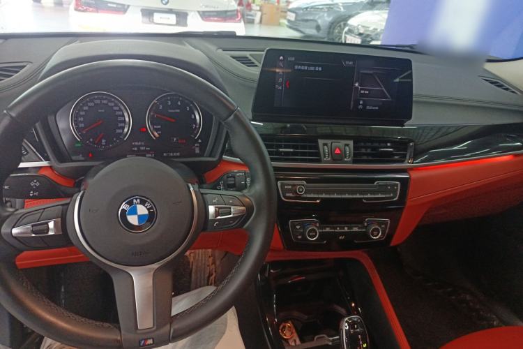 Used BMW X2 2022 sDrive25i M Sport Package Center Console