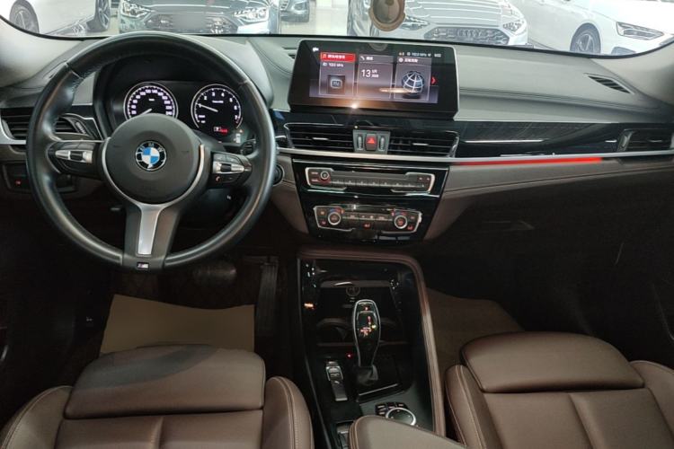 Used BMW X2 2022 sDrive25i M Sport Package Center Console