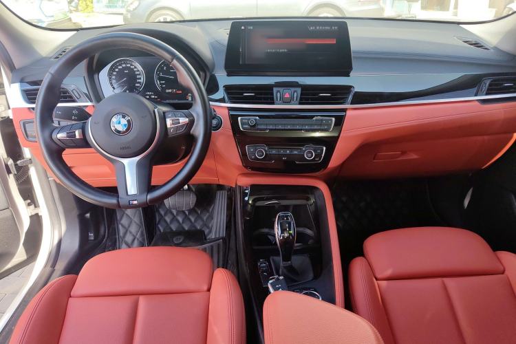 Used BMW X2 2022 sDrive25i M Sport Package Center Console
