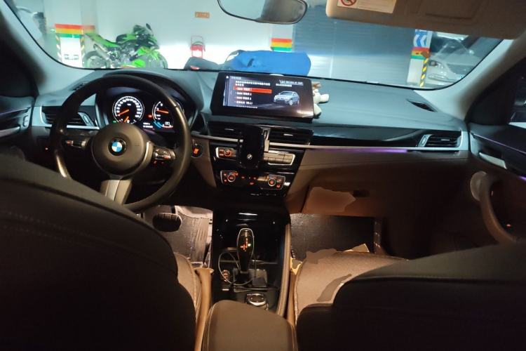 Used BMW X2 2022 sDrive25i M Sport Package Center Console