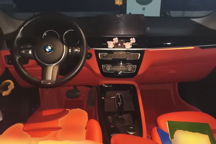 Used BMW X2 2022 sDrive25i M Sport Package Center Console