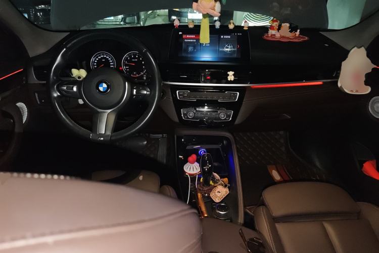 Used BMW X2 2022 sDrive25i M Sport Package Center Console