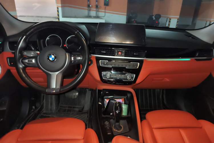 Used BMW X2 2022 sDrive25i M Sport Package Center Console