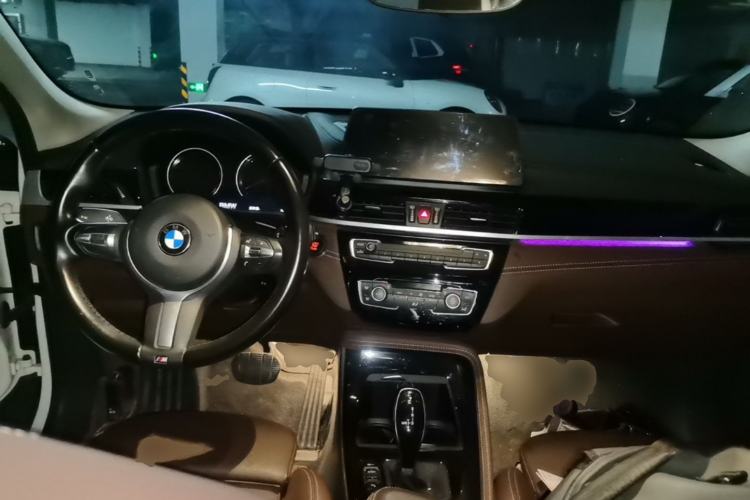 Used BMW X2 2022 sDrive25i M Sport Package Center Console