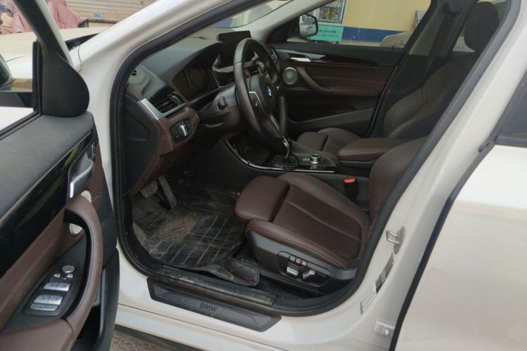 Used BMW X2 2022 sDrive25i M Sport Package Driver Seat