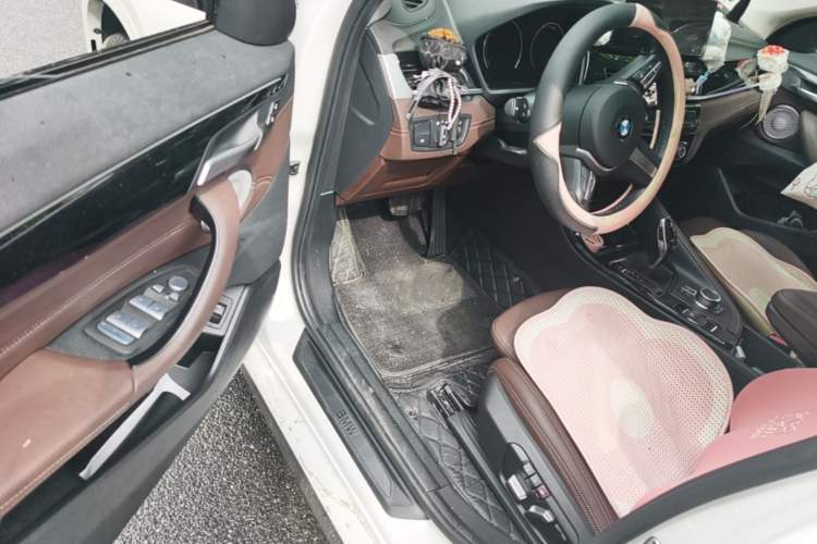 Used BMW X2 2022 sDrive25i M Sport Package Driver Seat