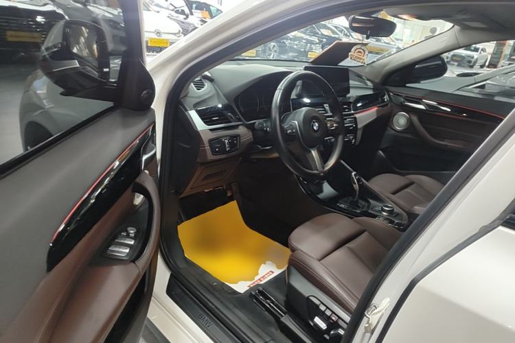 Used BMW X2 2022 sDrive25i M Sport Package Driver Seat