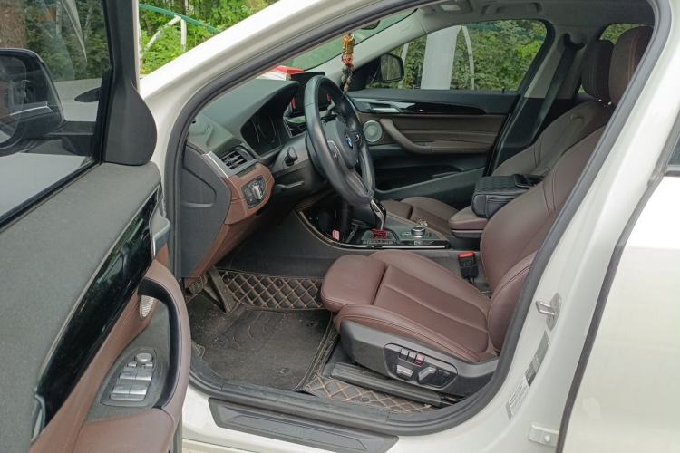 Used BMW X2 2022 sDrive25i M Sport Package Driver Seat