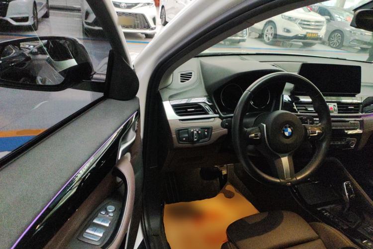 Used BMW X2 2022 sDrive25i M Sport Package Driver Seat