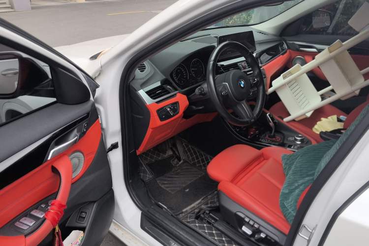 Used BMW X2 2022 sDrive25i M Sport Package Driver Seat