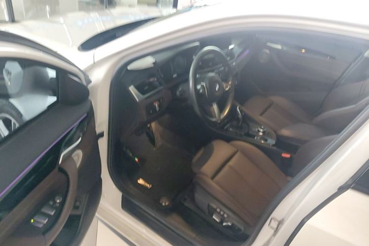 Used BMW X2 2022 sDrive25i M Sport Package Driver Seat