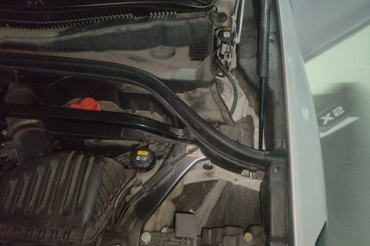 Used BMW X2 2022 xDrive25i Midnight Edition Engine Bay Left