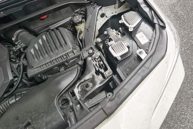 Used BMW X2 2022 sDrive25i M Sport Package Engine Bay Left