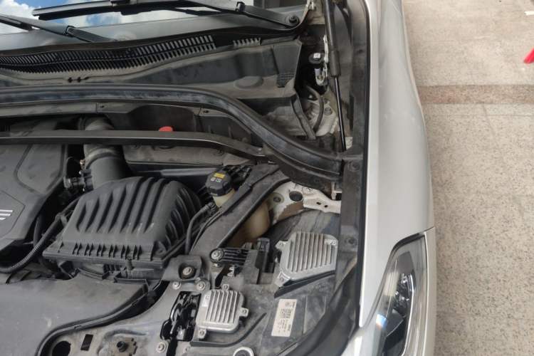 Used BMW X2 2022 sDrive25i M Sport Package Engine Bay Left