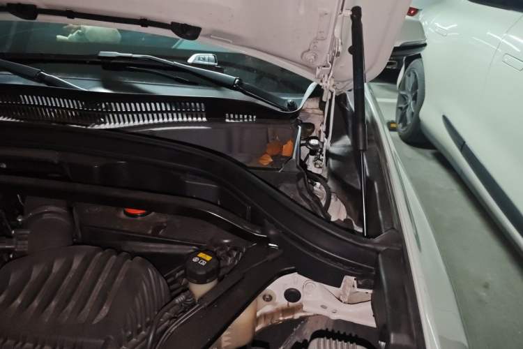 Used BMW X2 2022 sDrive25i M Sport Package Engine Bay Left