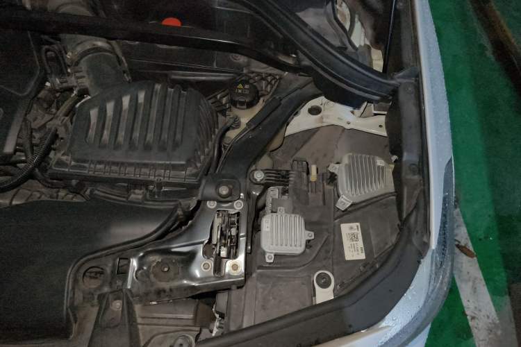 Used BMW X2 2022 sDrive25i M Sport Package Engine Bay Left