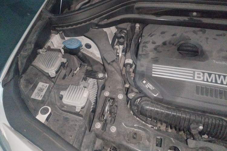 Used BMW X2 2022 sDrive25i M Sport Package Engine Bay Right