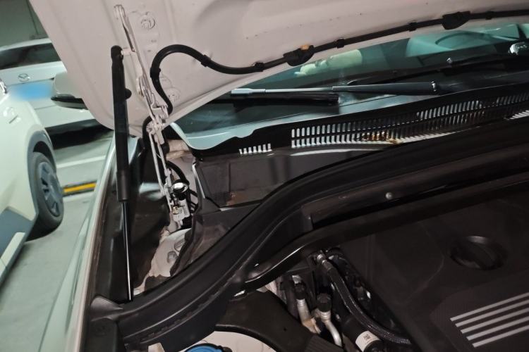 Used BMW X2 2022 sDrive25i M Sport Package Engine Bay Right