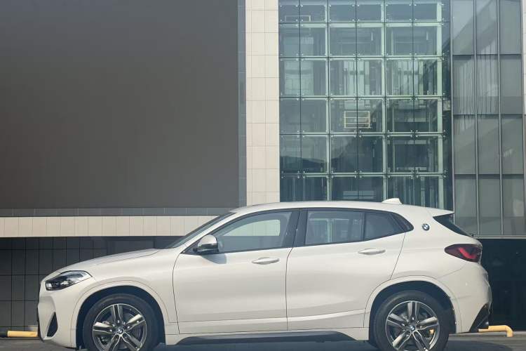 Used BMW X2 2022 sDrive25i M Sport Package Exterior 4