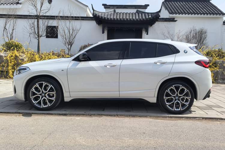 Used BMW X2 2022 sDrive25i Midnight Edition Exterior 7