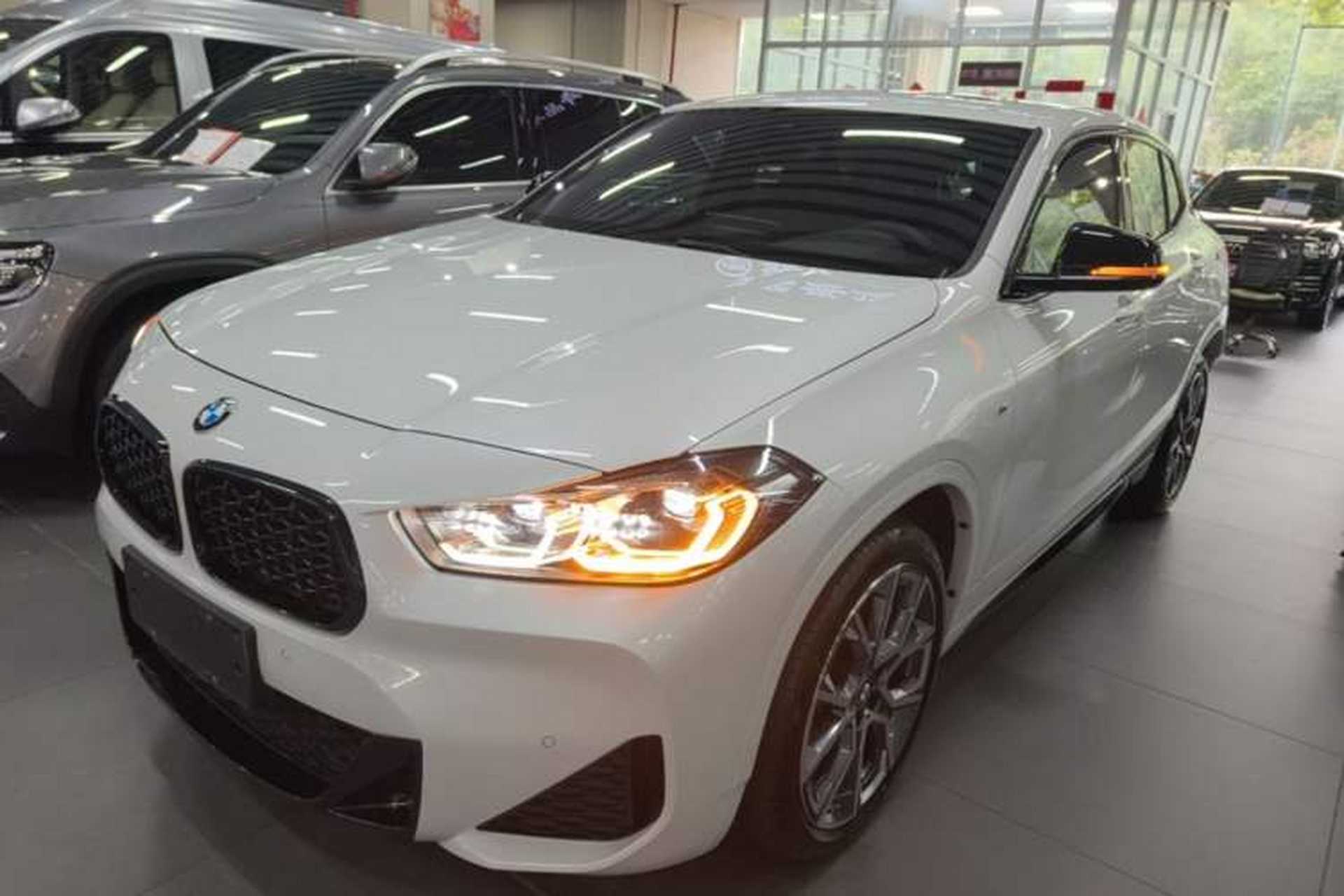 Used BMW X2 2022 xDrive25i Midnight Edition Front Left 45 Deg