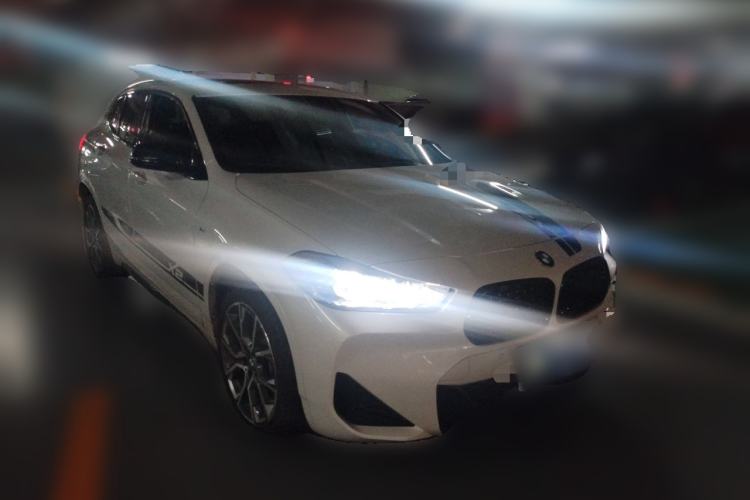 Used BMW X2 2022 sDrive25i M Sport Package Front Right 45 Deg
