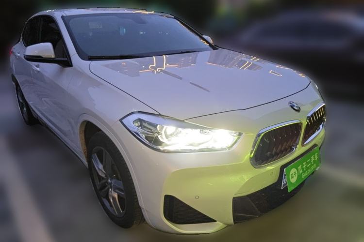 Used BMW X2 2022 sDrive25i M Sport Package Front Right 45 Deg