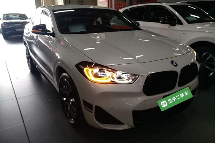 Used BMW X2 2022 xDrive25i Midnight Edition Front Right 45 Deg
