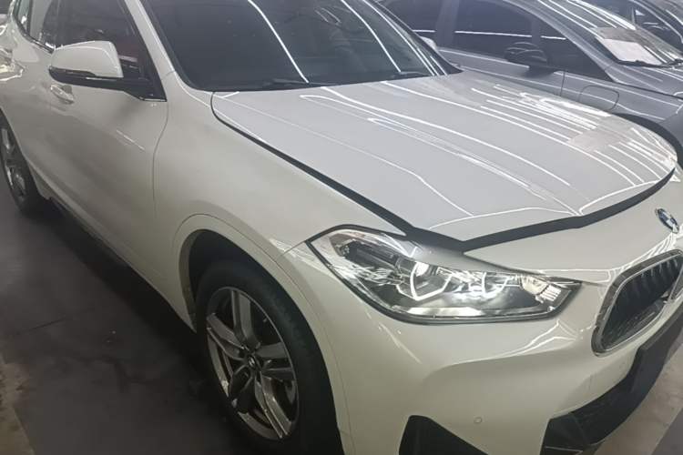 Used BMW X2 2022 sDrive25i M Sport Package Front Right 45 Deg