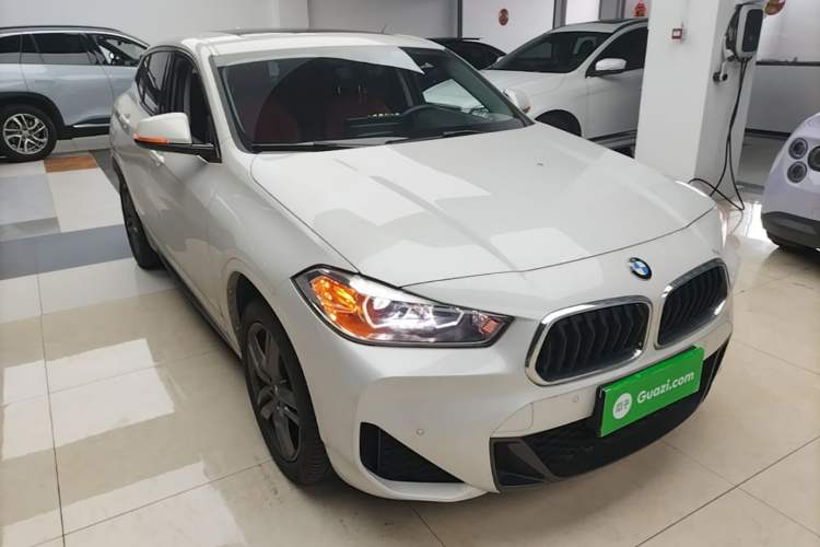 Used BMW X2 2022 sDrive25i M Sport Package Front Right 45 Deg
