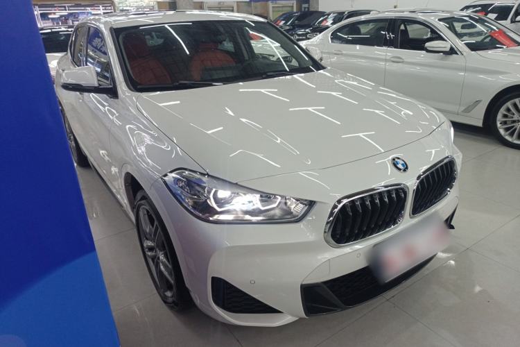 Used BMW X2 2022 sDrive25i M Sport Package Front Right 45 Deg