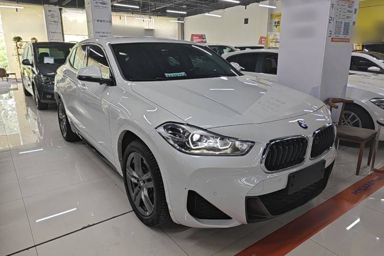 Used BMW X2 2022 sDrive25i M Sport Package Front Right 45 Deg