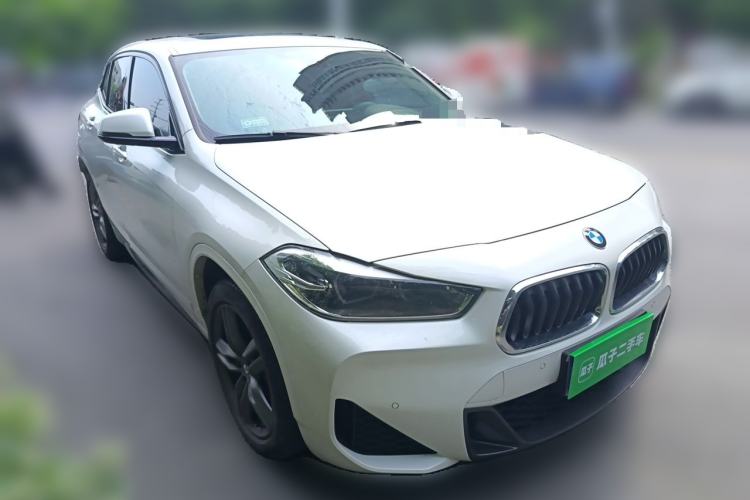 Used BMW X2 2022 sDrive25i M Sport Package Front Right 45 Deg