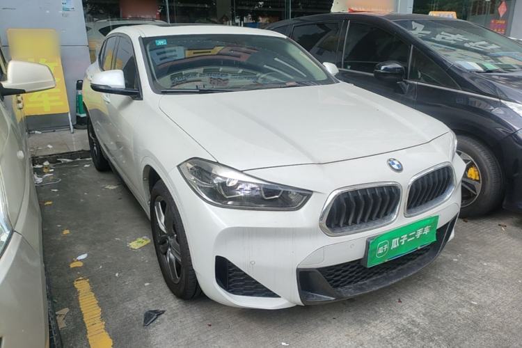 Used BMW X2 2022 sDrive25i M Sport Package Front Right 45 Deg