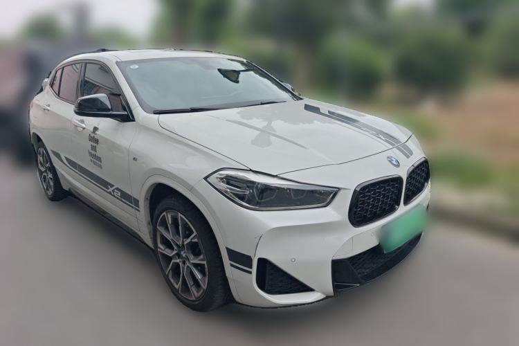 Used BMW X2 2022 sDrive25i Midnight Edition Front Right 45 Deg
