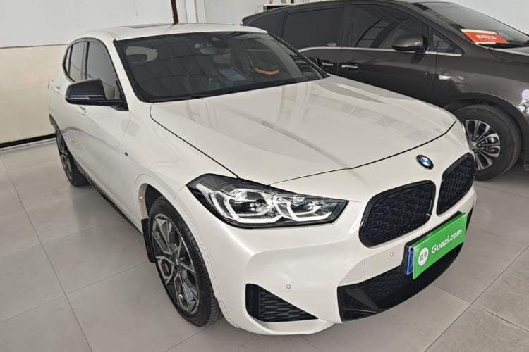 Used BMW X2 2022 xDrive25i Midnight Edition Front Right 45 Deg