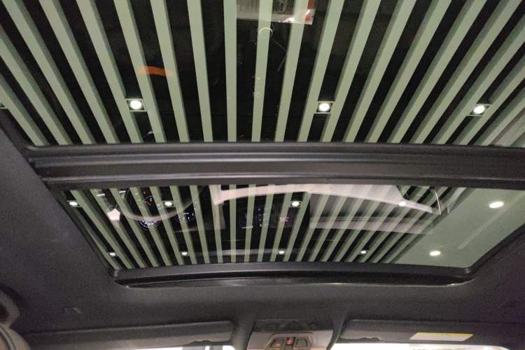 Used BMW X2 2022 sDrive25i Midnight Edition Headliner
