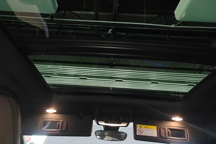 Used BMW X2 2022 xDrive25i Midnight Edition Headliner