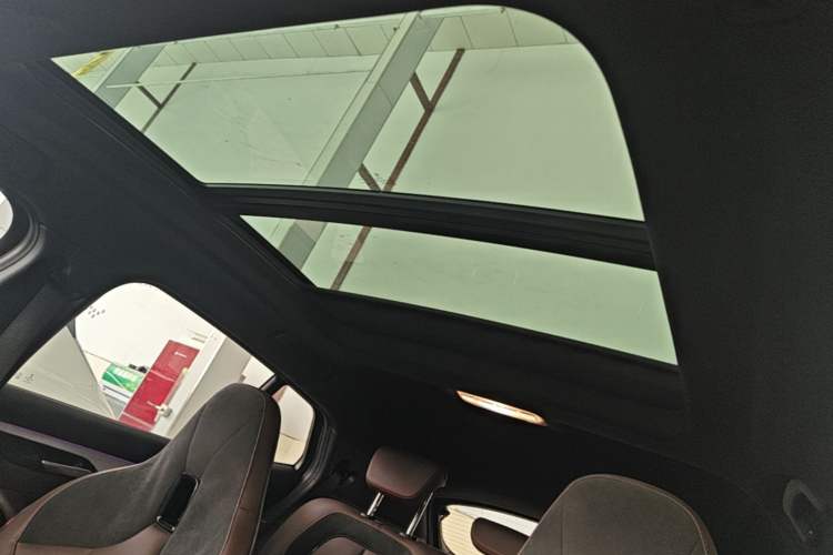 Used BMW X2 2022 xDrive25i Midnight Edition Headliner