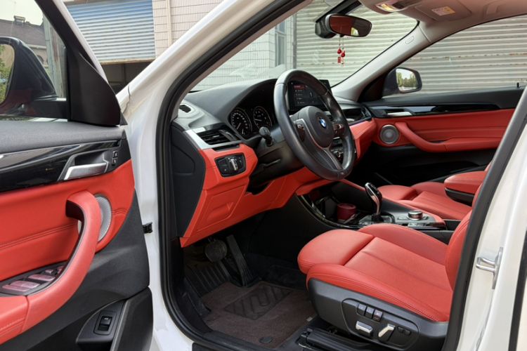 Used BMW X2 2022 sDrive25i M Sport Package Interior 1