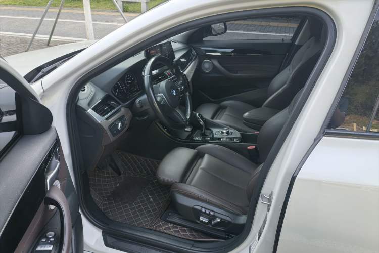Used BMW X2 2022 sDrive25i M Sport Package Interior 1