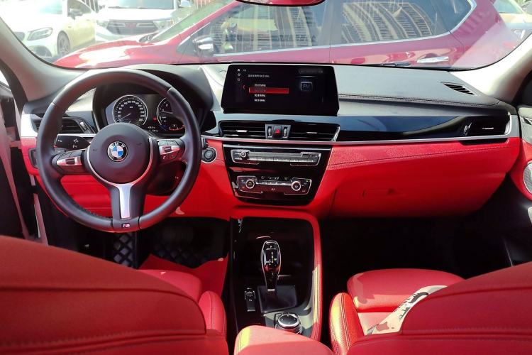 Used BMW X2 2022 sDrive25i M Sport Package Interior 2