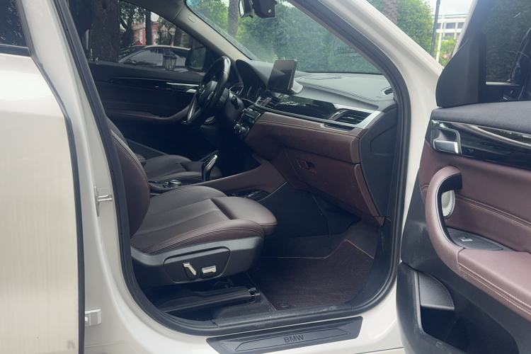 Used BMW X2 2022 sDrive25i M Sport Package Interior 3