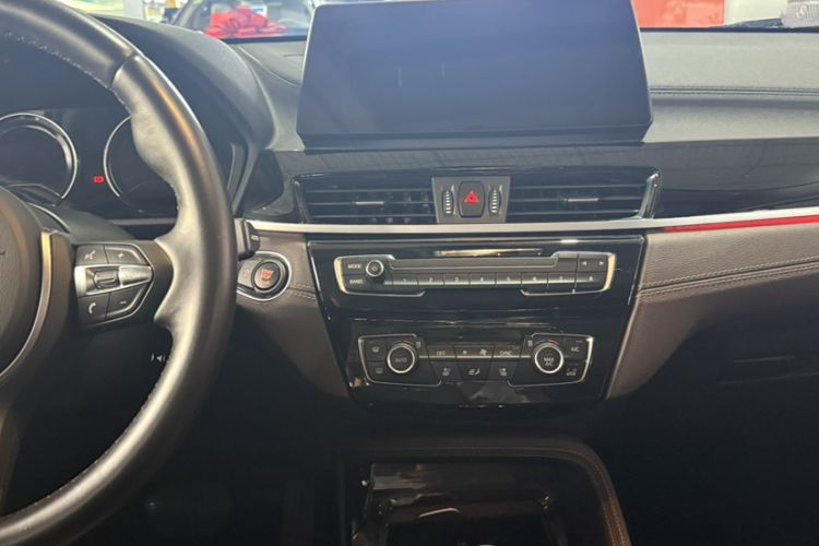 Used BMW X2 2022 sDrive25i M Sport Package Interior 3