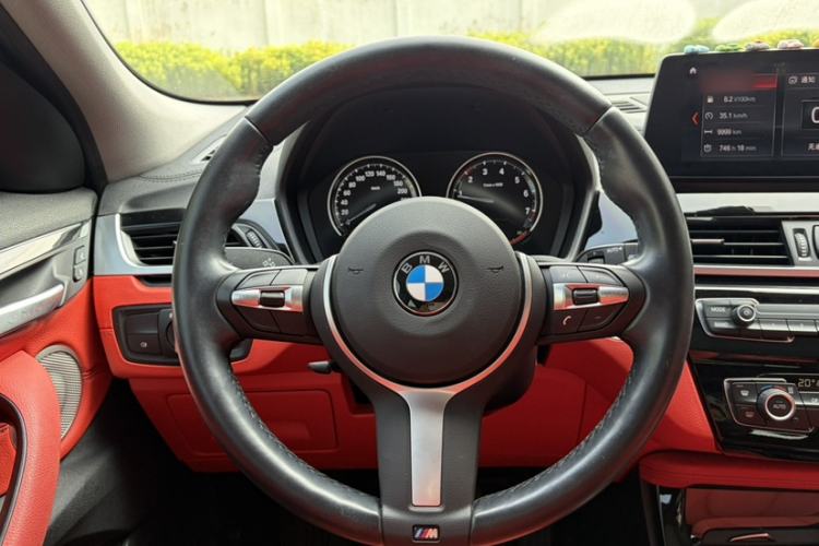 Used BMW X2 2022 sDrive25i M Sport Package Interior 4