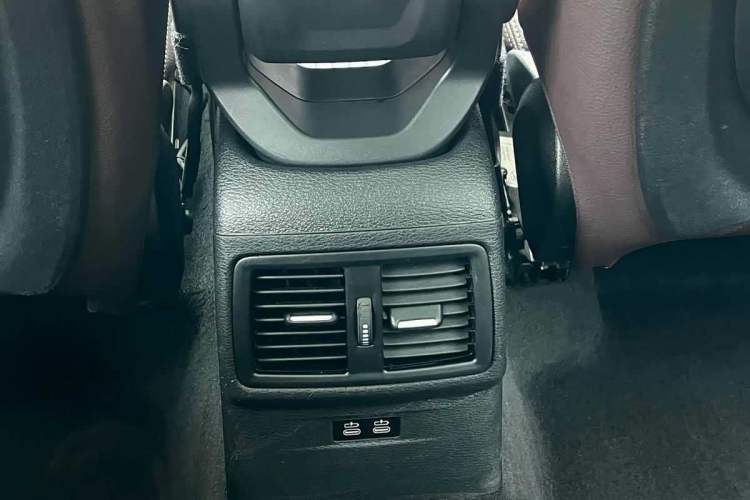Used BMW X2 2022 sDrive25i M Sport Package Interior 5