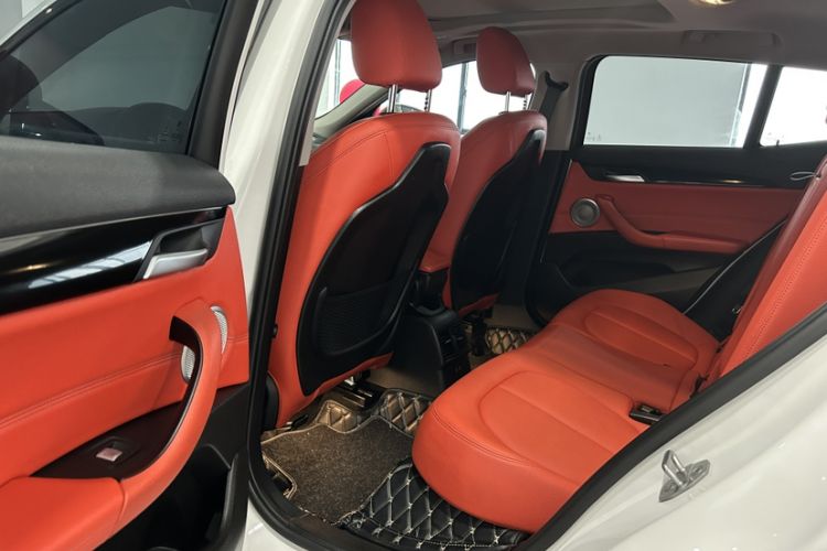 Used BMW X2 2022 sDrive25i M Sport Package Interior 5