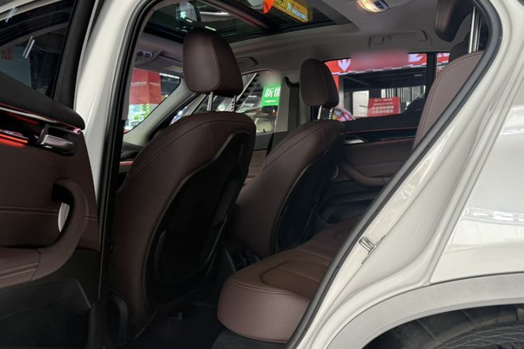 Used BMW X2 2022 sDrive25i M Sport Package Interior 7