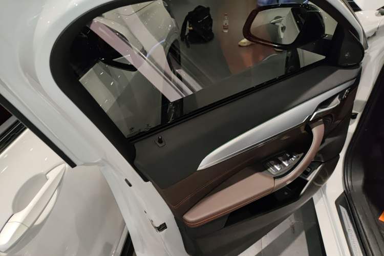 Used BMW X2 2022 sDrive25i Midnight Edition Interior 7